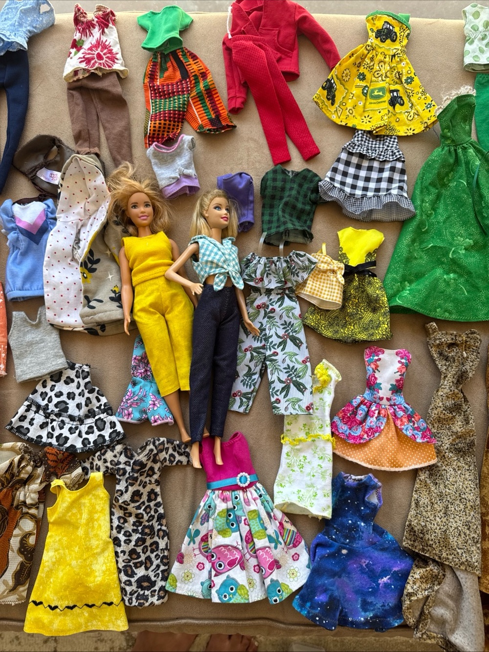 Huge lot (160+ items) of handmade barbie clothes!Plus another bin full + barbies